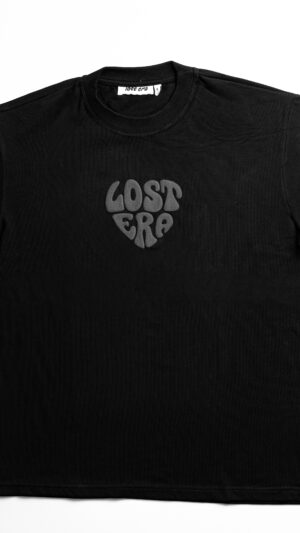 BLACK HEART TEE – LOST ERA